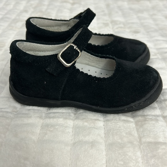 Geppetto’s black Mary Jane size 22 toddler - Picture 2 of 8